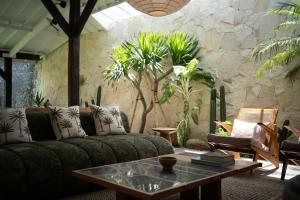 Newly Renovated 4Bedroom Tropical Estate in Umalas