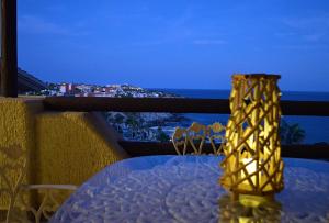 Beautiful PH, Private Beach,3 Beds,5 mins from CSL