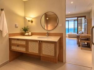 Paramount Seaview Apartment Nha Trang