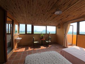 Y Van Cac Homestay Ninh Binh Art Heritage Rice Field