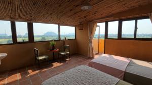 Y Van Cac Homestay Ninh Binh Art Heritage Rice Field