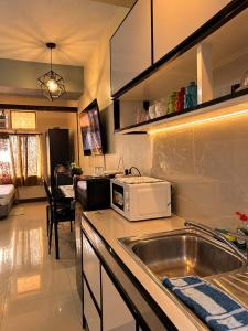 Manhattan Couple Studio - Araneta Cubao