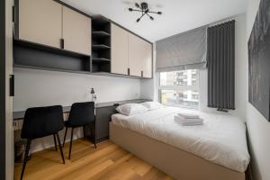 Ursus Serene Apartment by BookingHost