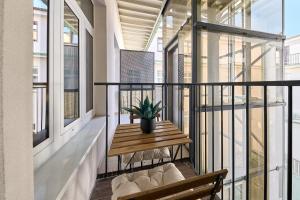 Laurinska Design Studio for 4