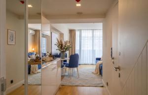 BlueWave Apartment