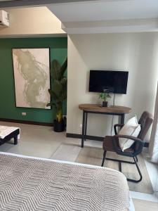 Cozy 1BR UPTOWN PARKSUITES Tower1 BGC
