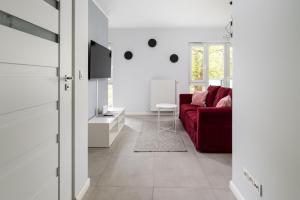 Olszowa 14 Riverside Apartment by BookingHost