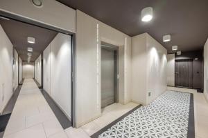 Olszowa 14 Riverside Apartment by BookingHost