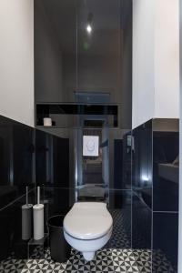 Elegant 2 Room Apartament - Central