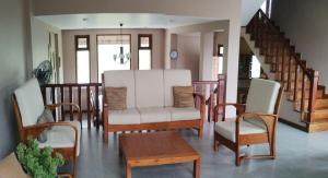 Wyilder Lakes Villa