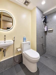 Comfort Abode 22 - Cozy, comfort, & convenient
