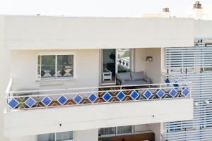 Napoleon 4A with pool close to the beach
