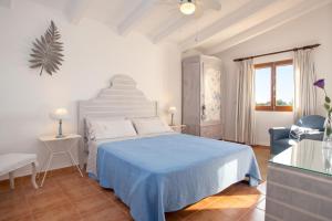 Modern Villa with Private Pool in Muro 300 m²