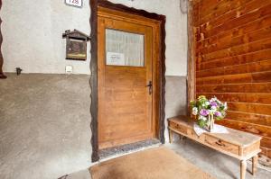 Comfortable Apartment in Livigno with Balcony