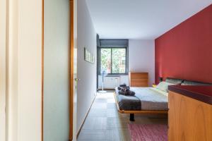 COLOR HOUSE- Leccos Lake