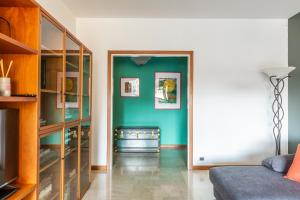 COLOR HOUSE- Leccos Lake