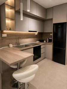 Thessa Stay - Stylish Suite Near City Center