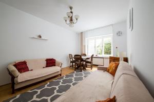 Saska Kępa Standard Apartment by BookingHost