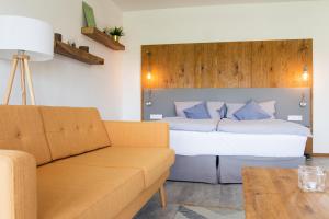 Chalets Franciska Major, Pro Village