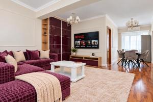 Mid Velvet Apartment, Free Parking, Self Check-in