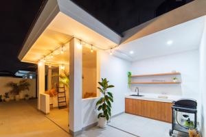 Seaview Rooftop Private 2BR Pool Villa - 3 Minutes Walk to Seseh Beach