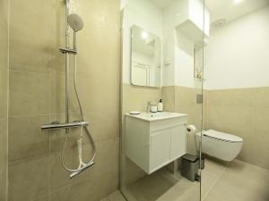 CHIC and Spacious Apartment in Central Sofia - Patriarh Evtimiy by Flat Mаnager