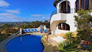 La Madrugada - Luxury Moraira Villa With Sea Views and Private Heated Pool