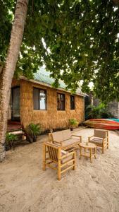 Freedom bungalow beach