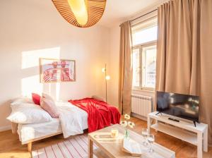 Dvořáks Prague Home - Modern Stay for 8 Guests