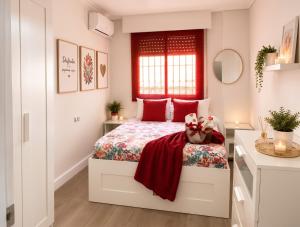 Modern apartment with jacuzzi and city view, Almería, 80 m²