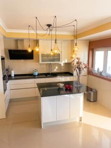 Welcoming house with terrace and garden in Barra de Mira