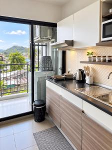Modern Supalai Vista Phuket Old Town 2 Gym Pool fast Wifi Netflix