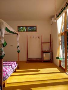 LalaMafia Bungalow