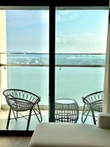À La Carte Luxury 2BR Bay View