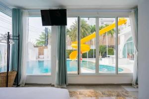LLN Ocean Beach Pool villa 7BR VVP68 1