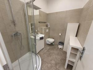 City Center Private Apartment for 12 people - 3 bedrooms - near ruin bars, Gozsdu, Synagogue