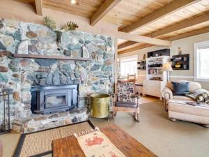 Accommodation in Arling