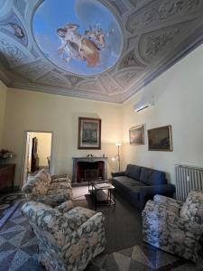 Florentine Blue Sky