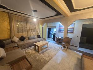Centre Sidi Bouzid N 1 pour Famille et ou personnes sérieuse studio Apparemment luxueux proche de la plage