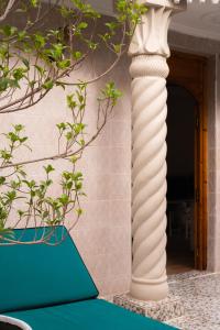 2-bedroom villa, private pool, not overlooked