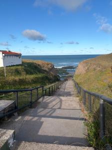 ACANTILADOS DEL LOBO HOSTEL Y CAMPINg