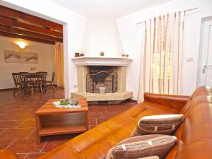 Holiday Home with A - C in Porec-Istrien 33419