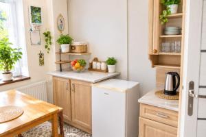 Large holiday apartment in Wise ka
