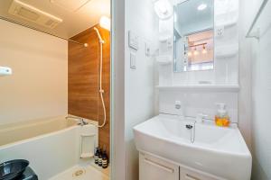 #42 Grand Place 202