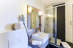 Hotels Logis Beaujoire Hotel : photos des chambres