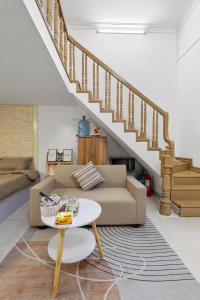 Cozy Double-bed Loft-apartment, Hanoi Train Station