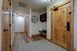 BL6204 - Bear Lodge