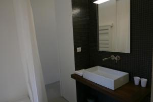 B&B / Chambres d'hotes Tour Sarrazine de Montaren : photos des chambres