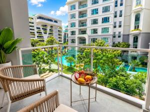 Title Serenity 2-Bedroom Suite with Balcony by TVC SRE3707