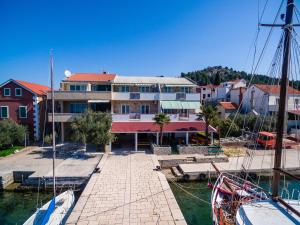 Apartments Galeb